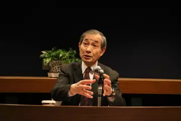 春名幹男【講演CD：2年目のトランプ政権と東アジア危機の行方】